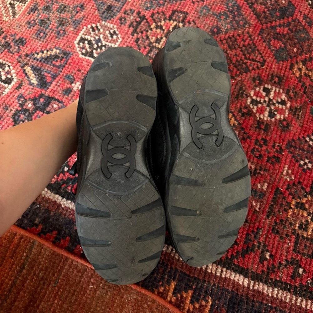 CHANEL Black Sneakers - Picture 4 of 5